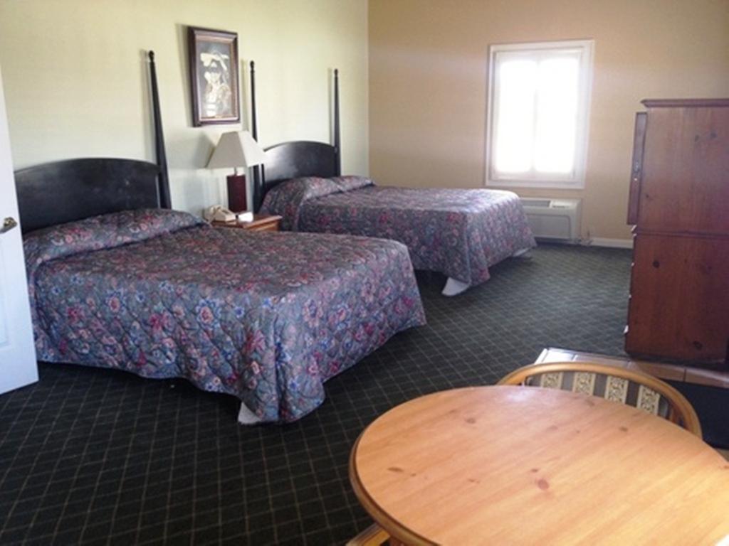 Cottage Inn - Robinsonville Room photo